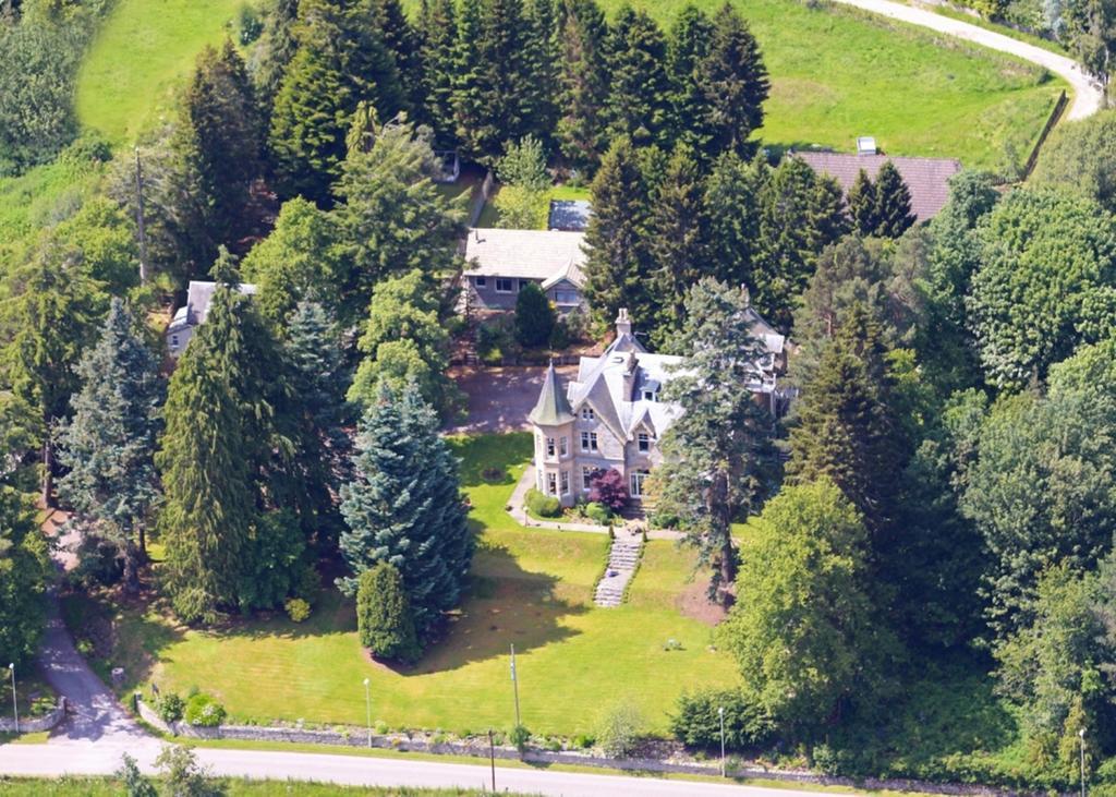 Tigh Na Sgiath Country House Hotel Grantown-on-Spey Екстериор снимка