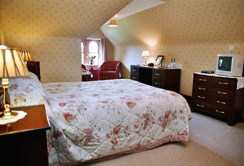 Tigh Na Sgiath Country House Hotel Grantown-on-Spey Екстериор снимка